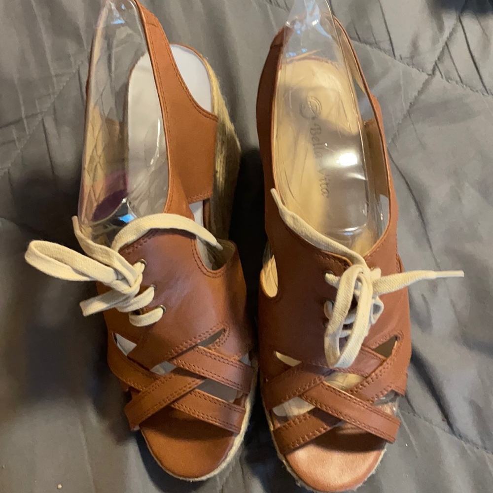 11w tan wedges